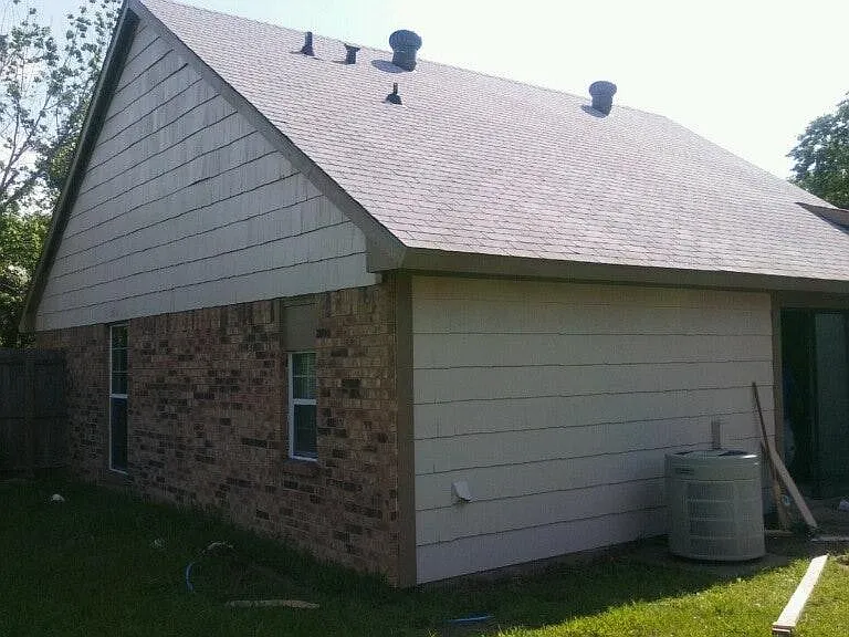 3215 Fort Bend Dr — Photo 2