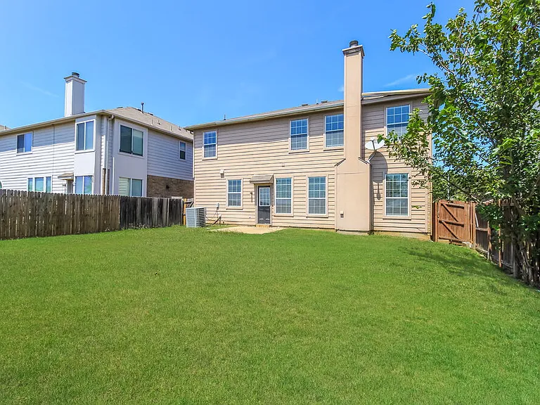 3029 Gettysburg Ln — Photo 25