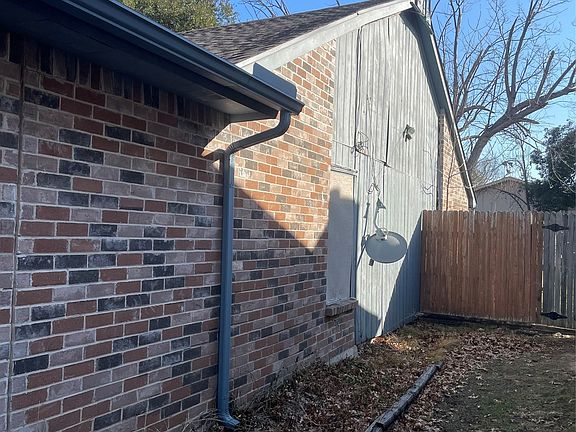 5th image of 4120 River Birch Rd