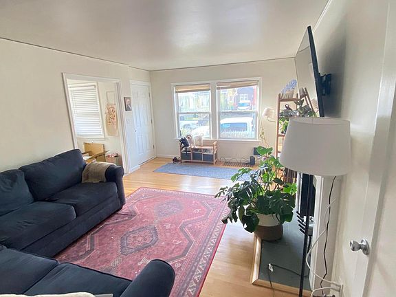 3rd image of 451 NE Sumner St