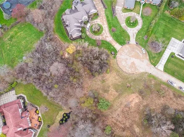 Carlton Court Sl 3, Cleveland, OH 44124