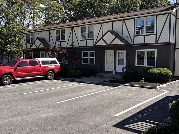 2nd image of 918 Flanders Rd #4A