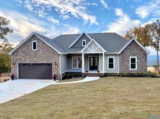 428 Cliff Top Rd, Scottsboro, AL 35769