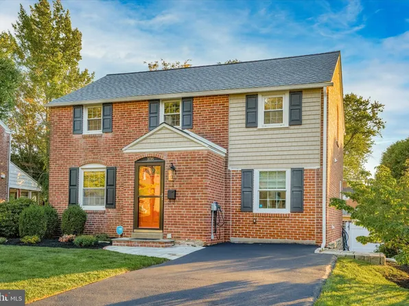 108 Hickory Ln, Bryn Mawr, PA 19010