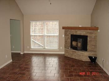 2nd image of 11425 Upland Way