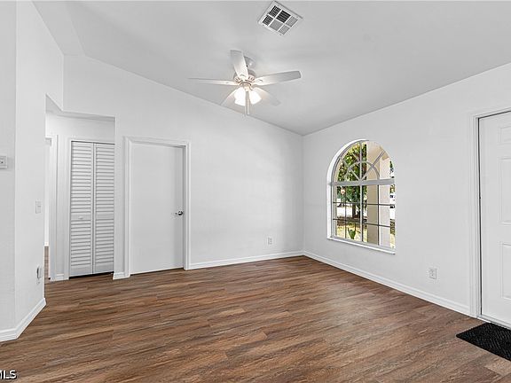 5th image of 2816 Economy St