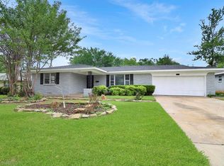 1510 University Dr, Arlington, TX 76013