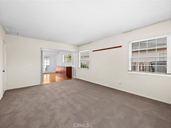 4th image of 11151 Wagner St