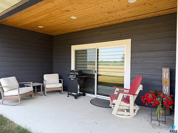 3rd image of Tallgrass Cir