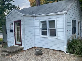 309 15th St, Winona Lake, IN 46590