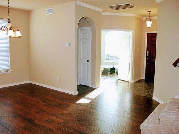 4th image of 3600 Meridian Dr
