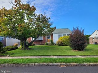 2148 N Lee Ln, Aston, PA 19014