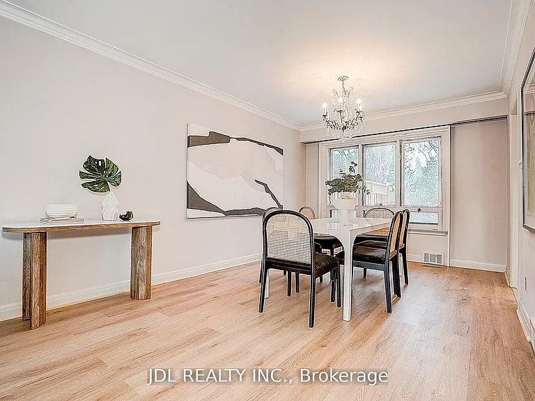 87 Munro Blvd — Photo 5