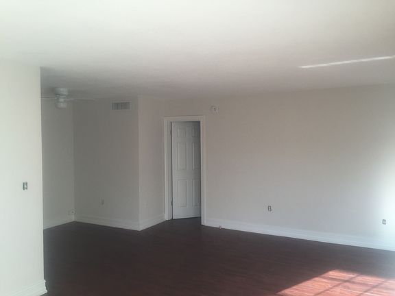 3rd image of 12135 NE 5th Ave APT 6