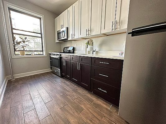 1st image of 89 Crooke Ave APT 4A