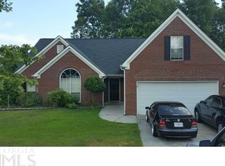 1412 Fountain View Dr, Lawrenceville, GA 30043