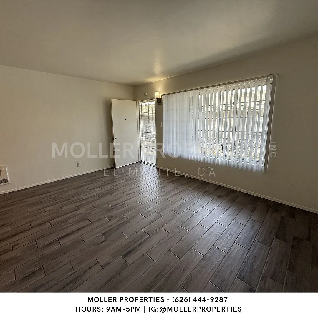 Building Photo - 2333 E 5th St #1-11-2401