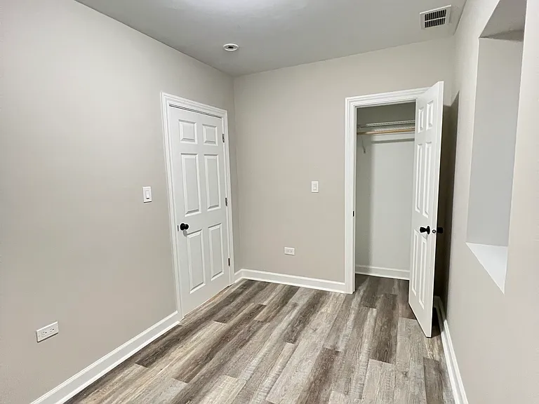 2408 S Trumbull Ave — Photo 7