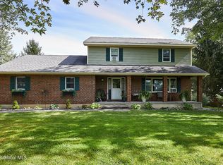 5 Roberts Rd, Waterford, NY 12188