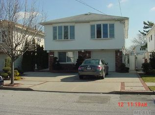 16031 80th St, Howard Beach, NY 11414