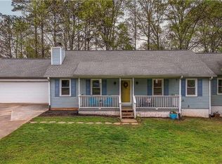 1074 Whooping Creek Rd, Carrollton, GA 30116