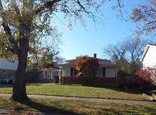 17806 Cherrywood Ln, Homewood, IL 60430