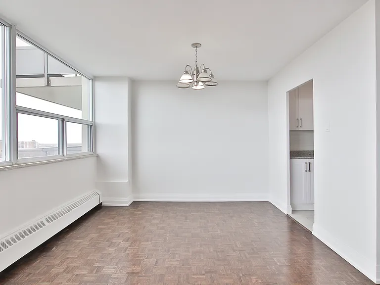 185 Shaughnessy Blvd #1409 — Photo 5