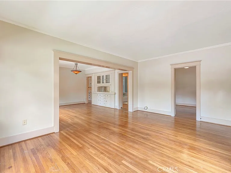 351 Newport Ave — Photo 8