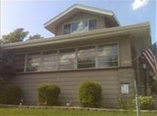 403 W Locust St, Bloomington, IL 61701