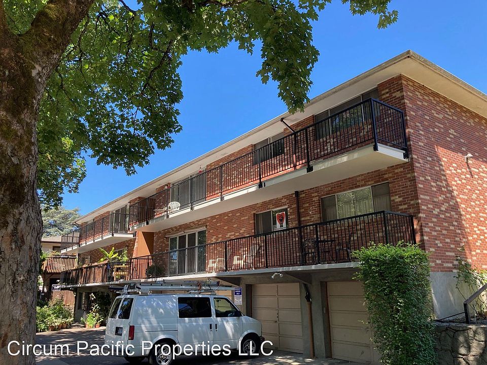 1st image of 1925 NE 19th Ave #11059071