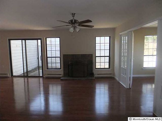 2nd image of 511 Tiffany Lane #A