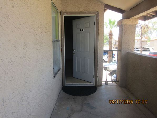 260 W 8th Ave #9