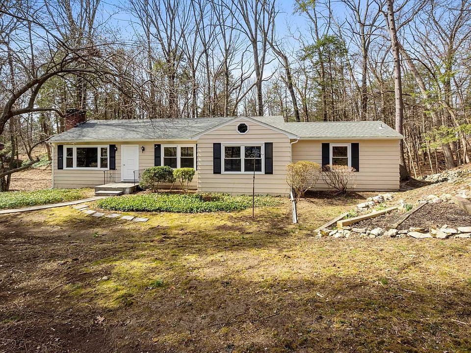 1st image of 14 Wildwood Dr