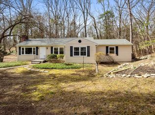 14 Wildwood Dr, Poughkeepsie, NY 12603