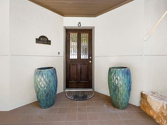 4th image of 1609 Clubhouse Hill Dr
