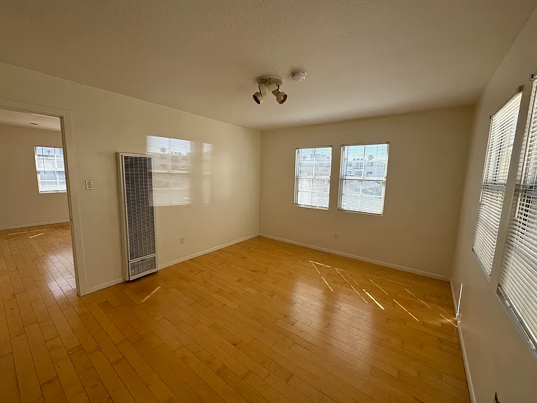 7021 Flight Ave — Photo 7