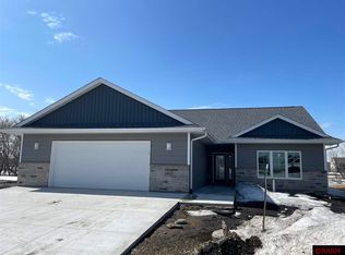 1815 Indigo Trl, Mankato, MN 56001