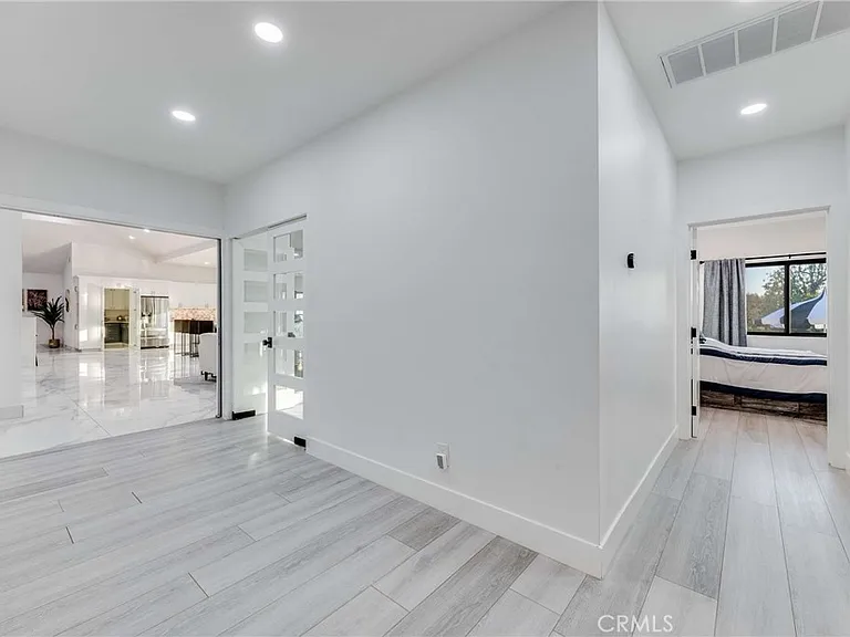 3890 Shadow Grove Rd — Photo 31