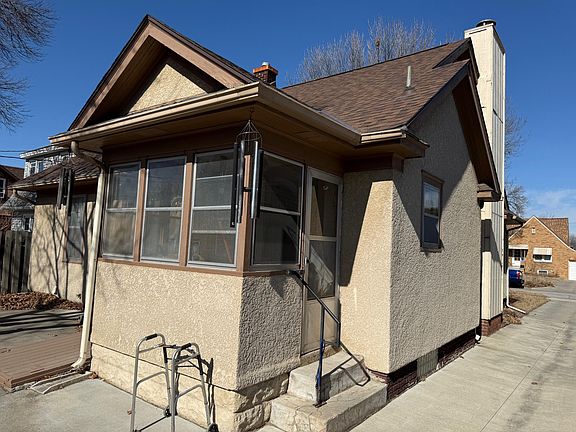 5th image of 2633 Avenue D