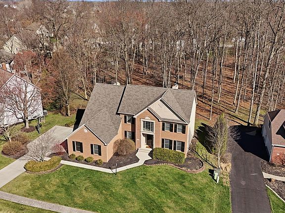 4th image of 2589 Aikin Cir S