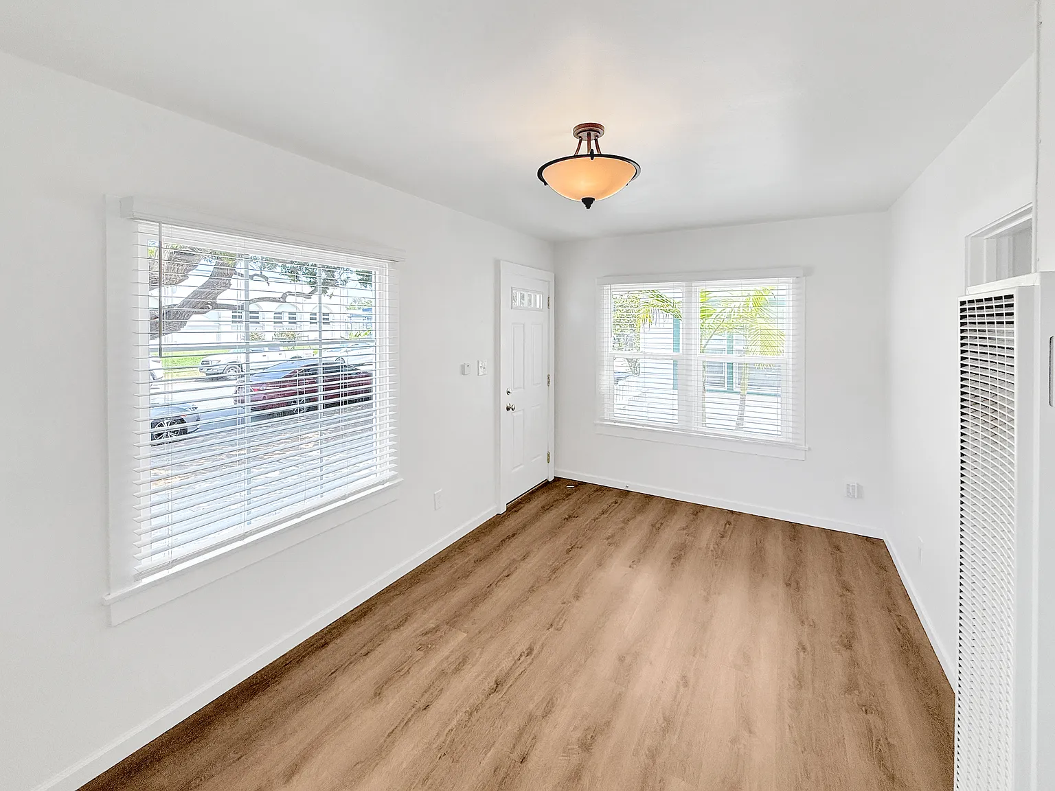 1 bed, 400 sqft, $2,250 — Photo 2