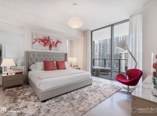 88 SW 7th St APT 1001, Miami, FL 33130