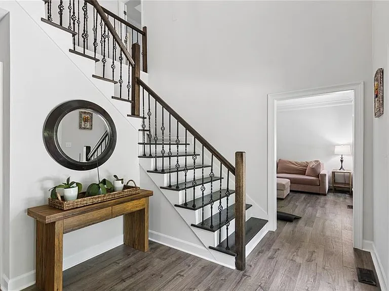 210 Willow Lake Cv — Photo 10