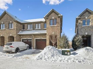 523 Hollybrook Cres, Kitchener, ON N2R 0P1