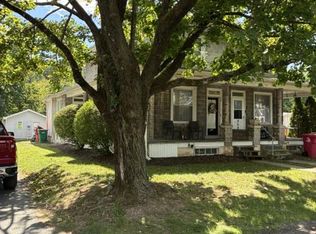 906 Fritztown Rd, Reading, PA 19608