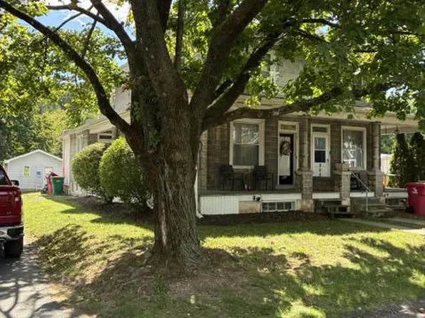 906 Fritztown Rd, Reading, PA 19608