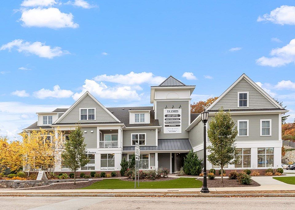 1st image of 18 Union St #301