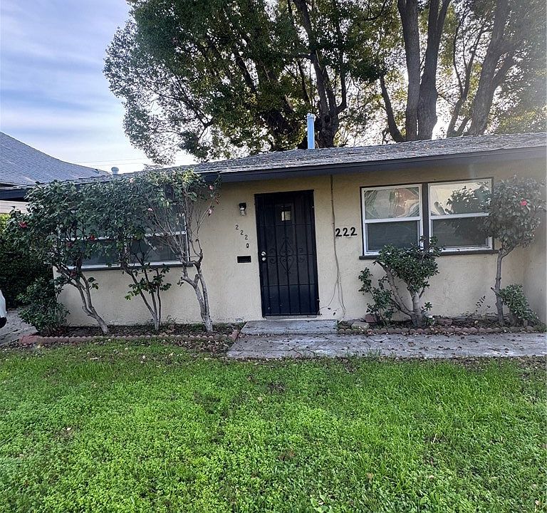 1st image of 222 E Rosewood Ct