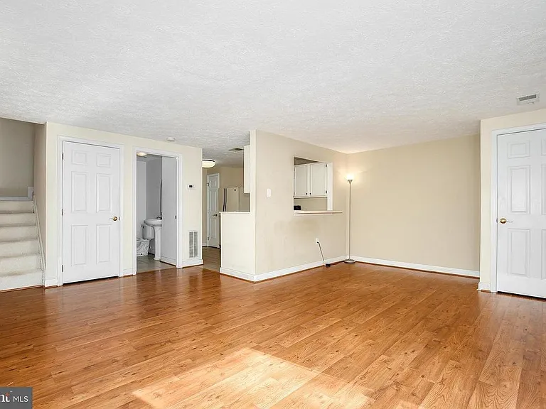 14 Whitechurch Ct — Photo 5