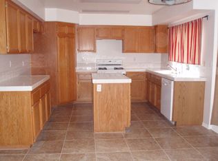 2638 W Dawnview Dr, Rialto, CA 92377